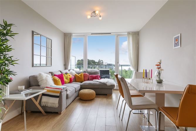 Apartment 33, Mimosa Hall, Levmoss Park, Leopardstown, Dublin 18