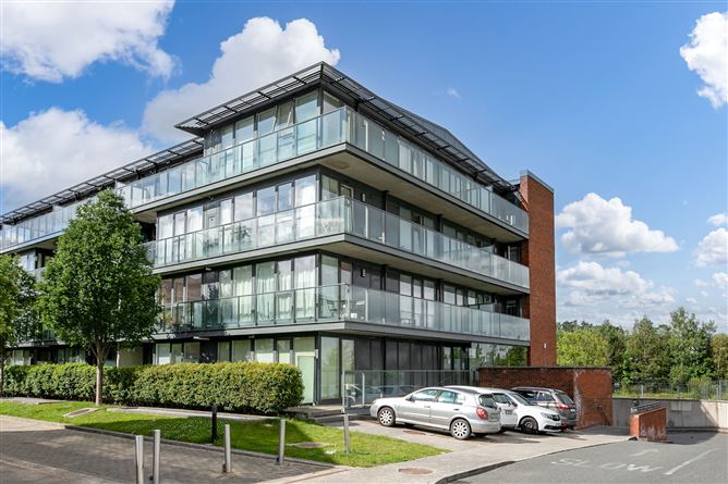 Apartment 33, Mimosa Hall, Levmoss Park, Leopardstown, Dublin 18