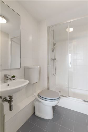 Apartment 33, Mimosa Hall, Levmoss Park, Leopardstown, Dublin 18