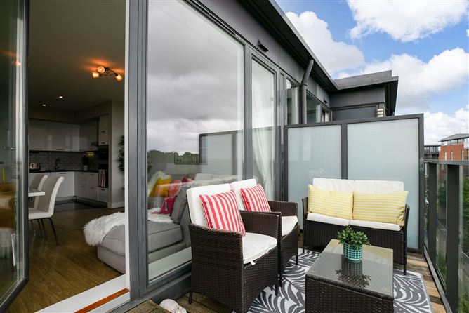 Apartment 33, Mimosa Hall, Levmoss Park, Leopardstown, Dublin 18