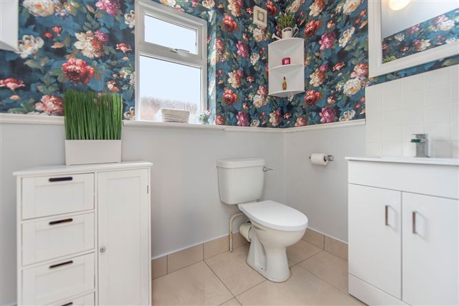48 Durabhan, Roscam, Galway City, Co. Galway