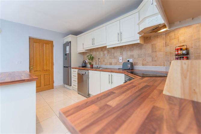 48 Durabhan, Roscam, Galway City, Co. Galway