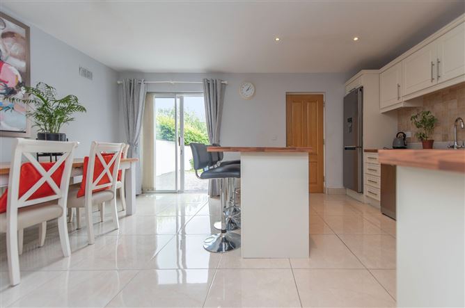 48 Durabhan, Roscam, Galway City, Co. Galway