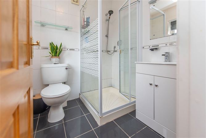 48 Durabhan, Roscam, Galway City, Co. Galway