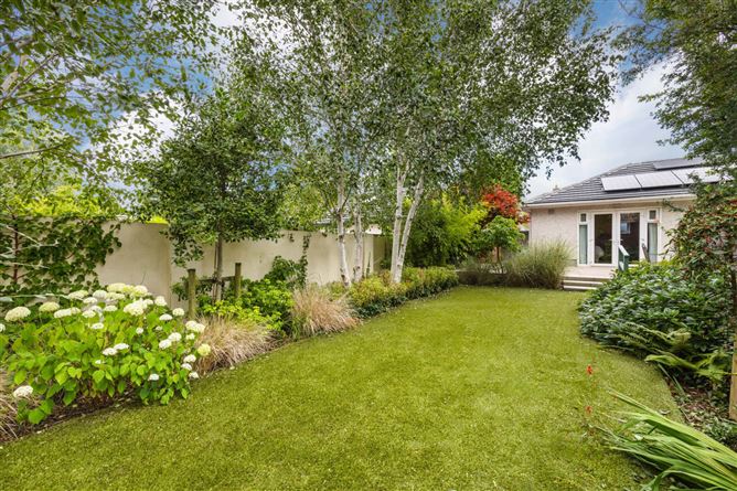 https://photos-a.propertyimages.ie/media/4/1/9/4950914/177b369f-a5aa-4459-9aa7-f73751fe9c3e_l.jpg