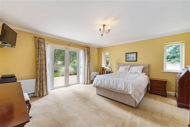 https://photos-a.propertyimages.ie/media/4/1/9/4950914/177b369f-a5aa-4459-9aa7-f73751fe9c3e_l.jpg