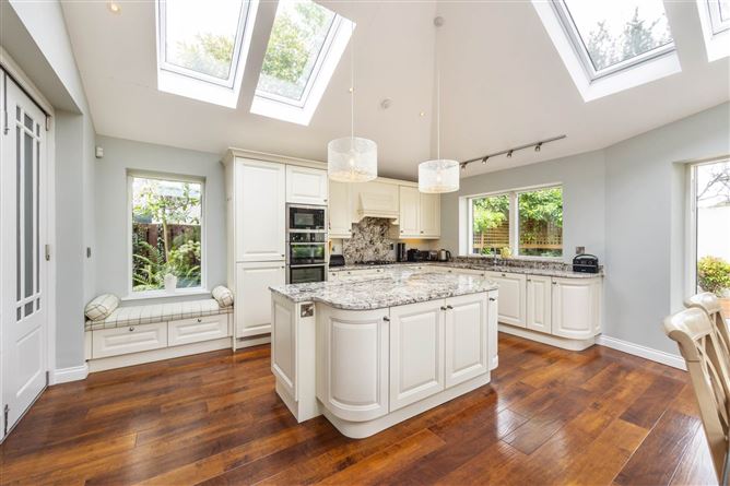 https://photos-a.propertyimages.ie/media/4/1/9/4950914/177b369f-a5aa-4459-9aa7-f73751fe9c3e_l.jpg