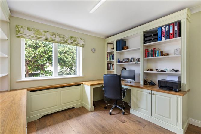 https://photos-a.propertyimages.ie/media/4/1/9/4950914/177b369f-a5aa-4459-9aa7-f73751fe9c3e_l.jpg