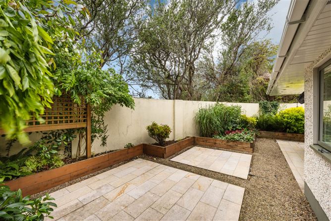 https://photos-a.propertyimages.ie/media/4/1/9/4950914/177b369f-a5aa-4459-9aa7-f73751fe9c3e_l.jpg