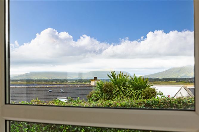 Photo 15 of 62 — 5 Quay View, Mullaghmore, Sligo