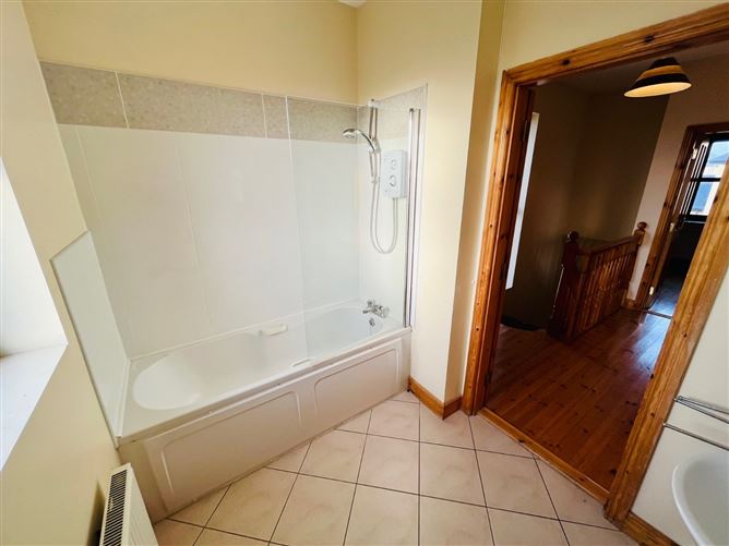57 Springfield Grove, Rossmore Village, Dundrum Road, Tipperary Town