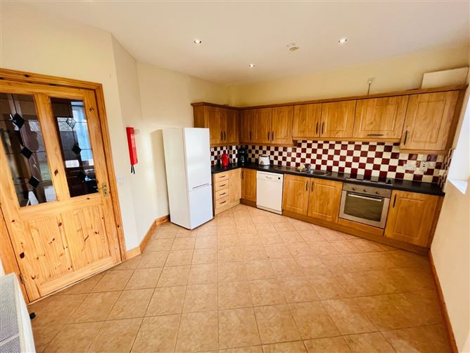 57 Springfield Grove, Rossmore Village, Dundrum Road, Tipperary Town