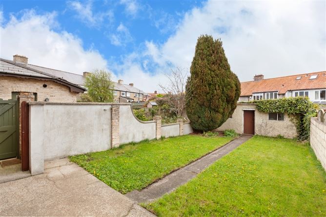 27 Saint Aidan's Park , Marino, Dublin 3