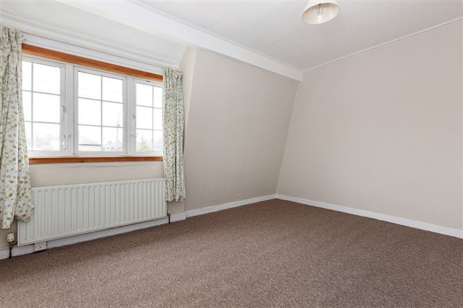 27 Saint Aidan's Park , Marino, Dublin 3