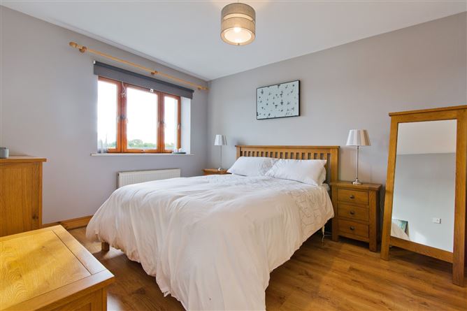 30 Belarmine Square, Stepaside, Dublin 18