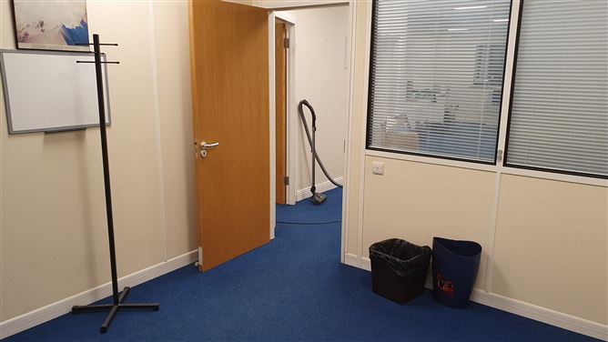 Unit B6 Centrepoint Business Park, Oak Road, Naas Road, Dublin 12