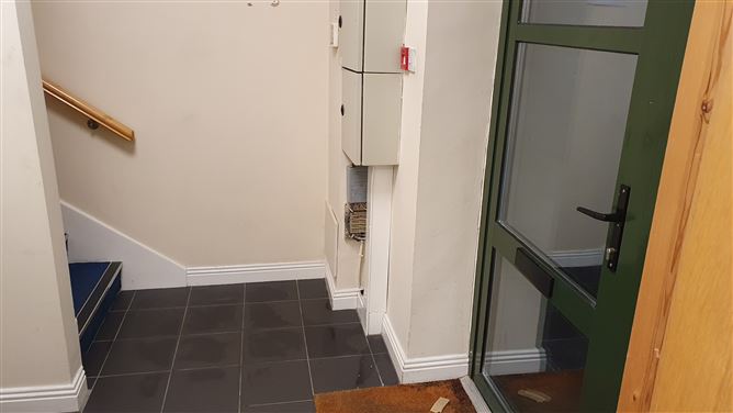 Unit B6 Centrepoint Business Park, Oak Road, Naas Road, Dublin 12