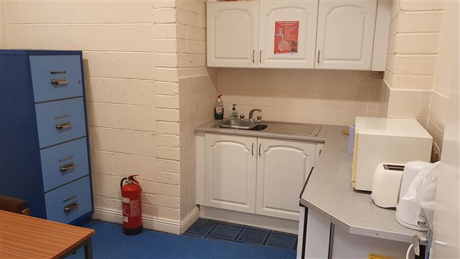 Unit B6 Centrepoint Business Park, Oak Road, Naas Road, Dublin 12