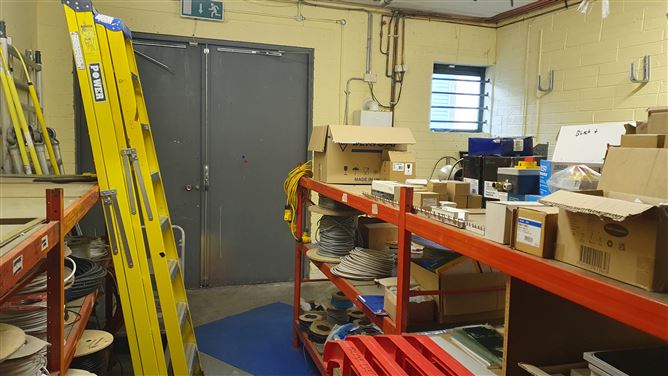 Unit B6 Centrepoint Business Park, Oak Road, Naas Road, Dublin 12