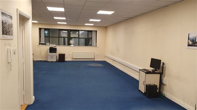 Unit B6 Centrepoint Business Park, Oak Road, Naas Road, Dublin 12