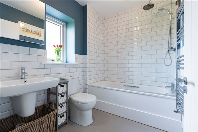 51 Bishops Gate, Kilternan, Dublin 18