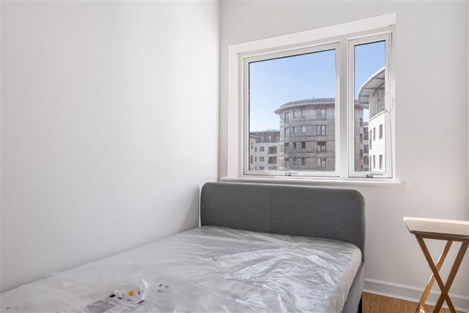 43 Beresford House, Custom House Square, IFSC, Dublin 1