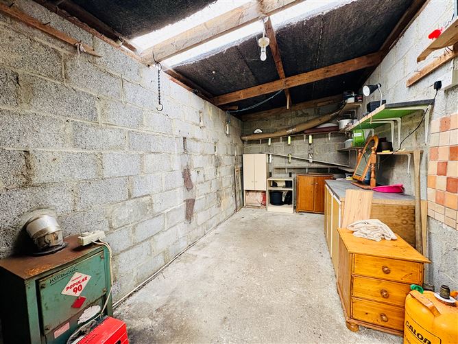12 Monalee, Monavalley, Tralee, Kerry