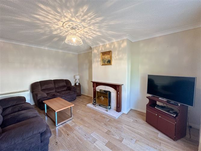 7 New Avenue Wood, Rahoon Road, Galway