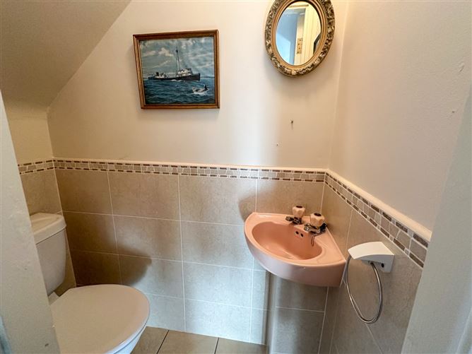 7 New Avenue Wood, Rahoon Road, Galway