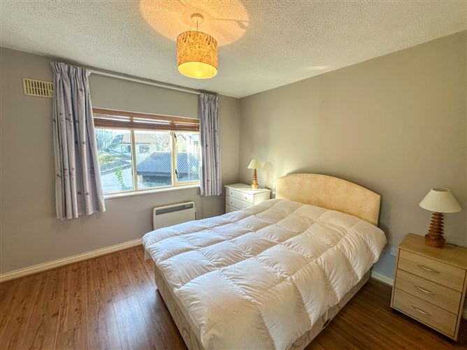 7 New Avenue Wood, Rahoon Road, Galway