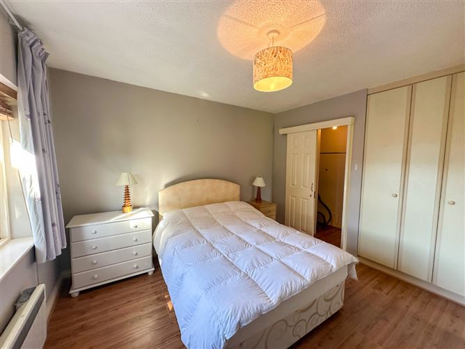 7 New Avenue Wood, Rahoon Road, Galway