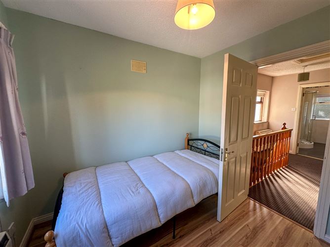 7 New Avenue Wood, Rahoon Road, Galway