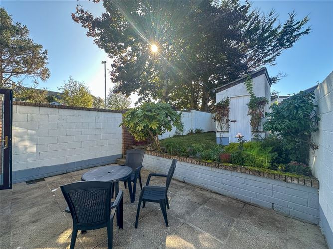 7 New Avenue Wood, Rahoon Road, Galway