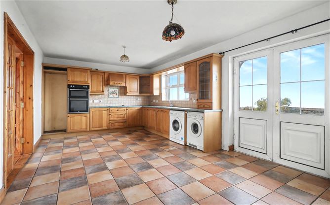 7 Sea View, Tullaghan, Leitrim