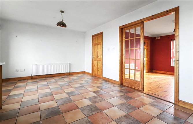 7 Sea View, Tullaghan, Leitrim