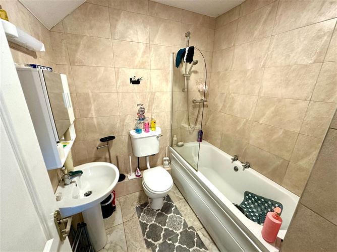 Yellow House & Mill House, Bunnanaddan, Ballymote, Co. Sligo