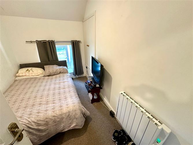 Yellow House & Mill House, Bunnanaddan, Ballymote, Co. Sligo