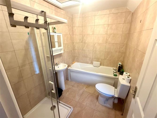 Yellow House & Mill House, Bunnanaddan, Ballymote, Co. Sligo