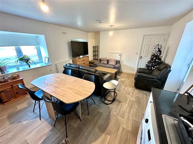 Yellow House & Mill House, Bunnanaddan, Ballymote, Co. Sligo