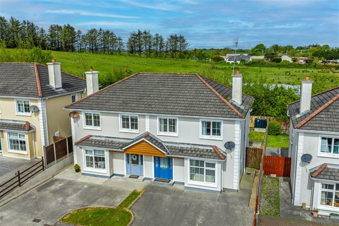 Photo 24 of 27 — 41 The Hawthorns, Killala Road, Ballina, Co. Mayo