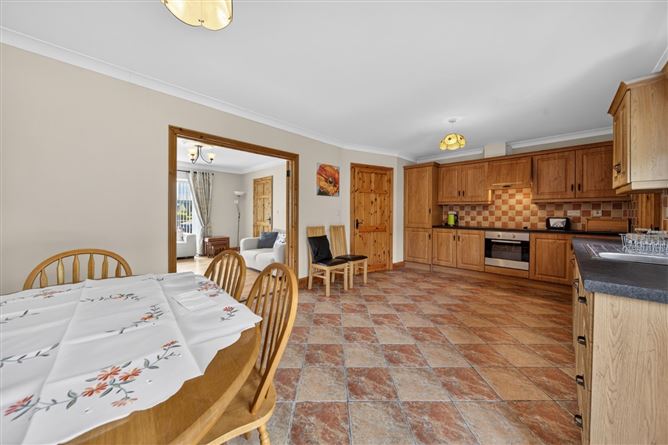 Photo 10 of 27 — 41 The Hawthorns, Killala Road, Ballina, Co. Mayo