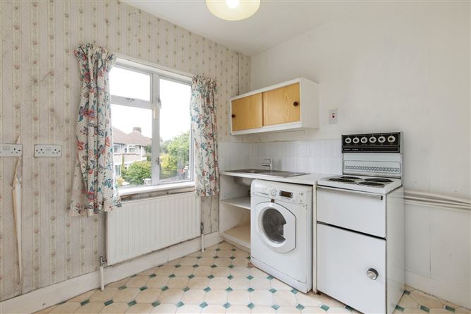 Photo 11 of 14 — 17 Oaklands Drive, Sandymount, Dublin 4
