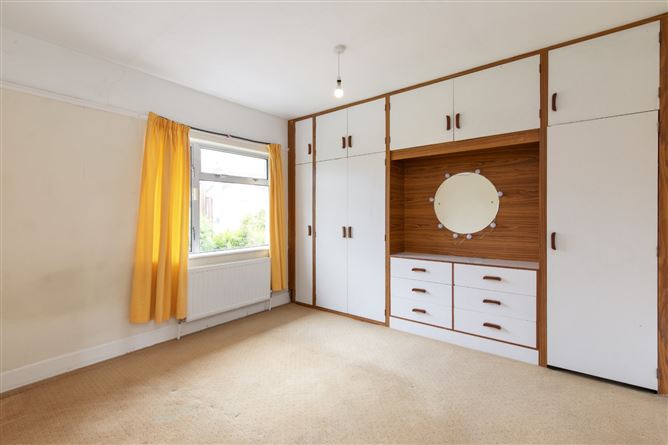 Photo 8 of 14 — 17 Oaklands Drive, Sandymount, Dublin 4