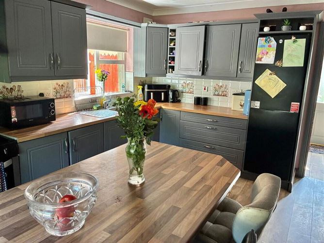 79 Cruachan, Knockateemore, Dungarvan, Waterford