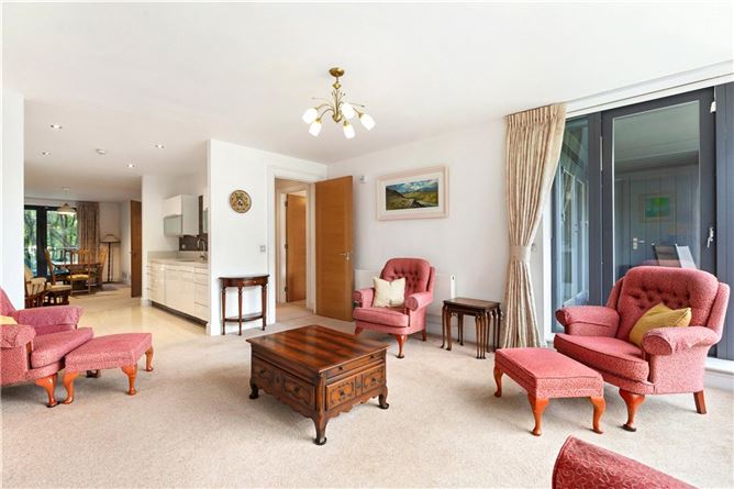 Photo 3 of 13 — Apt 5 Traverslea Wood, Glenageary Road Lower, Glenageary, Co. Dublin