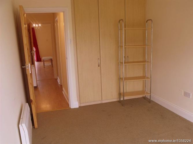 Photo 7 of 8 — 23 Lanesborough Square, Finglas, Dublin 11