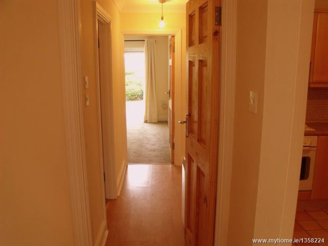 23 Lanesborough Square, Finglas, Dublin 11
