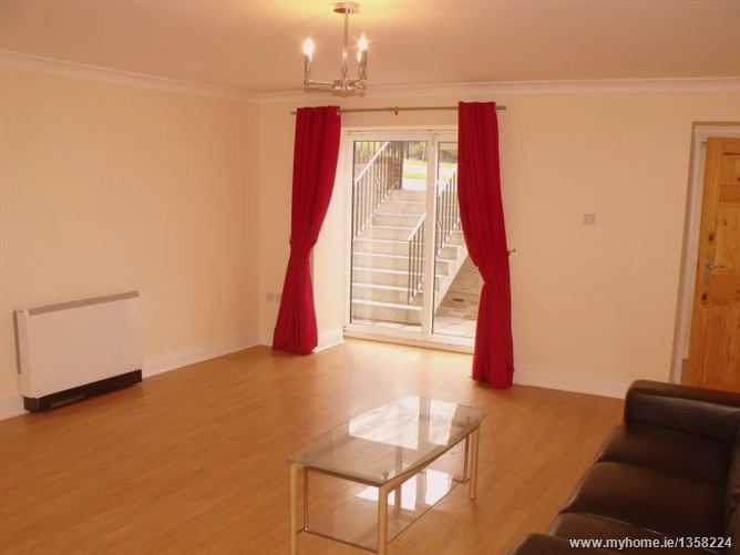 23 Lanesborough Square, Finglas, Dublin 11