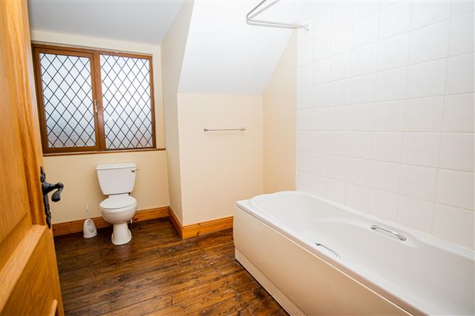 26 Castle Manor, Ferns, Wexford