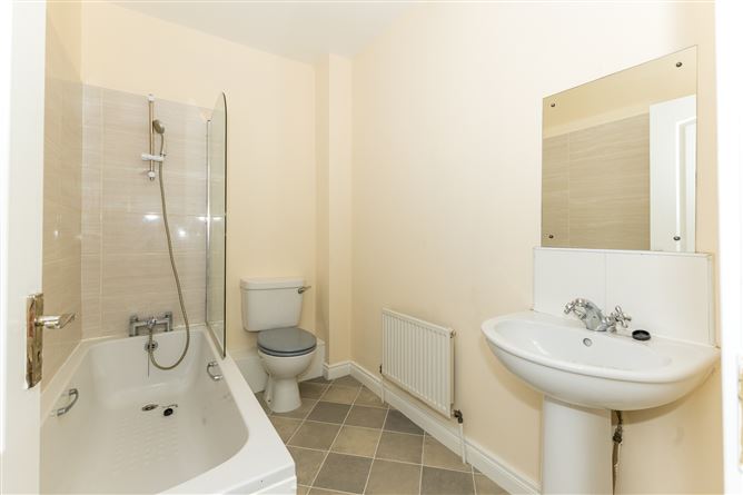 64 Summerseat Court, Clonee, Dublin 15